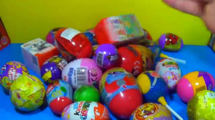 Des voitures des œufs souris et 80 surprise маша медведь kinder surprise mickey disney pixar 2