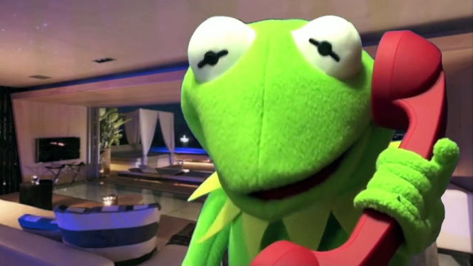 My Muppet Interview Muppets Most Wanted with Kermit, Miss Piggy & Constantine, The Sun