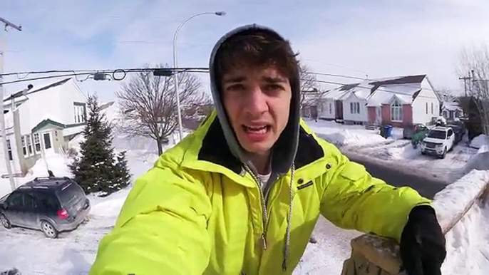 Un et un à un un à et construire bâtiment faire géant Il réal neige bonhomme de neige à Il tiens avec vous vous vous Olaf |