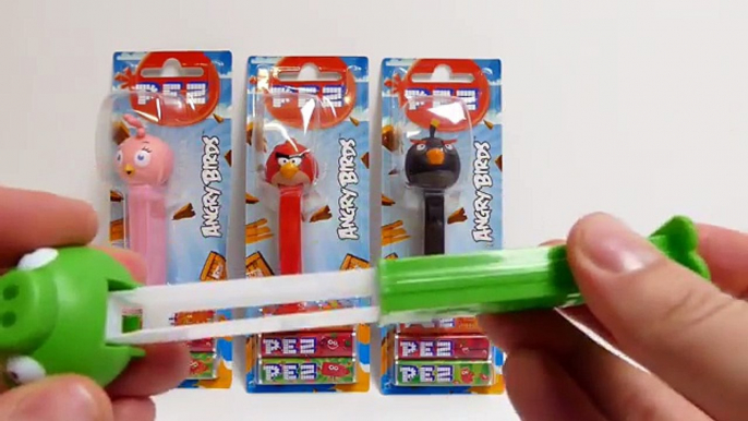 PEZ Angry Birds candy dispensers unboxing✔