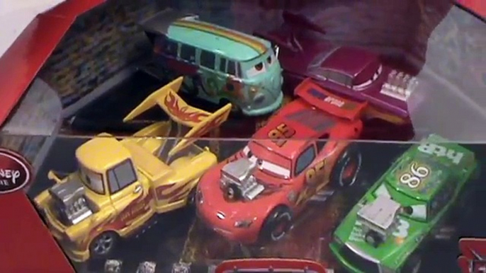 Des voitures Oeuf géant à Il disney jouets avec point de défaillance énorme surprise douverture surprise oeuf disney