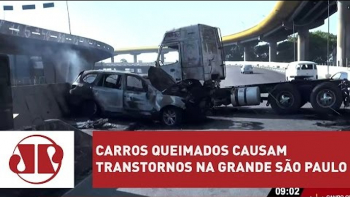 Carros queimados causam transtornos após assalto a Protege | Jornal da Manhã | Jovem Pan