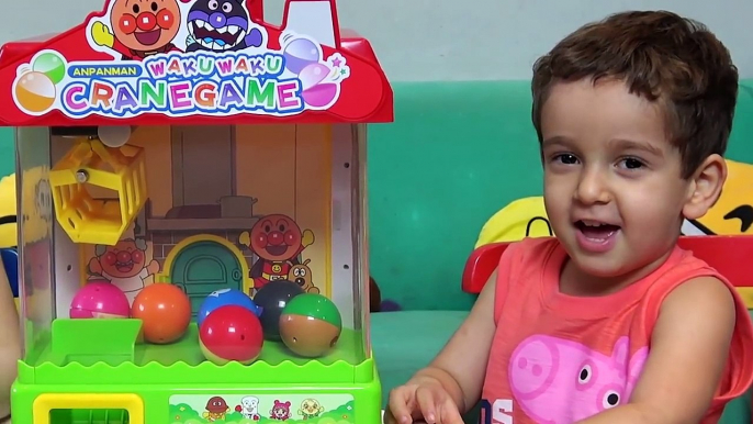 Maquina de Bolinhas com Surpresas da Peppa Pig - Kids Crane Game Surprise Eggs Anpanman Toys