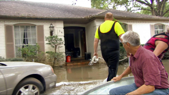 Texas fears grow over health crises from Harvey floods