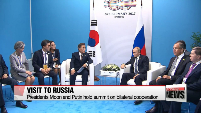 President Moon holds summit with Russian President Putin