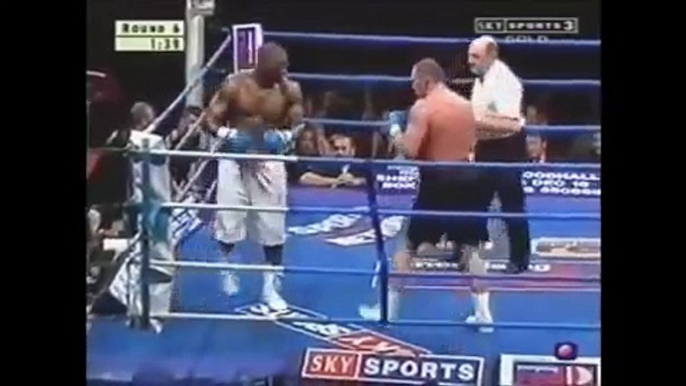 Boxer Dislocates Shoulder During Fight  What Happens Next Will Shock You