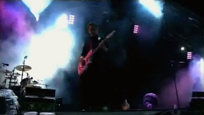 Muse - New Born, Fuji Rock Festival, 07/26/2002