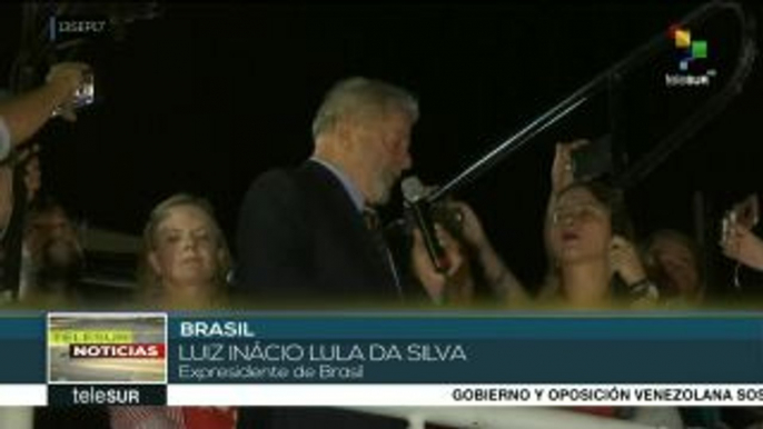 Brasileños expresan su apoyo a Lula ante visita al juzgado en Curitiba