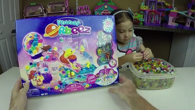 ORBEEZ POOL + ADVENTURE PARK 1,000 Orbeez Grow Like Magic Small to BIG Kid-Friendly Toy Review