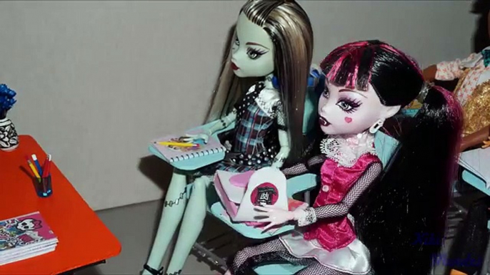 Como fazer mochila para boneca Monster High, Barbie, MLP, EAH, etc