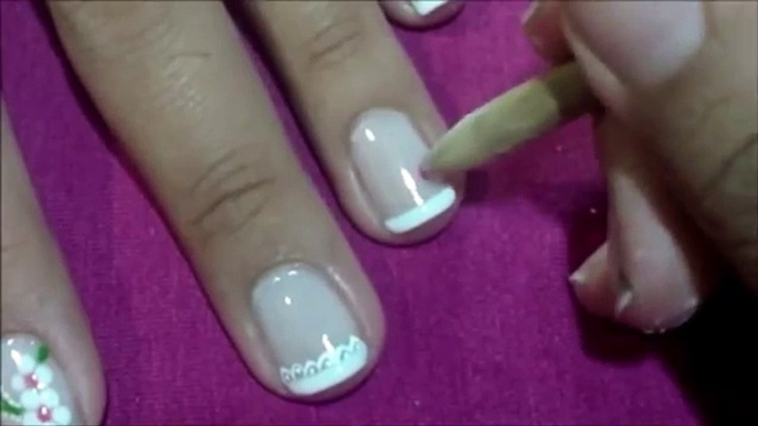 Unhas Decoradas Rendinha com Flor de Poá Manual Bela e Simples Nail Art