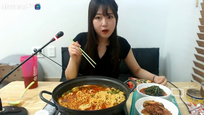 고춧가루 팍팍 파송송 고추송송 참치넣고 얼큰한 열 라면 먹방 mukbang 볼빨간효닝 20170531