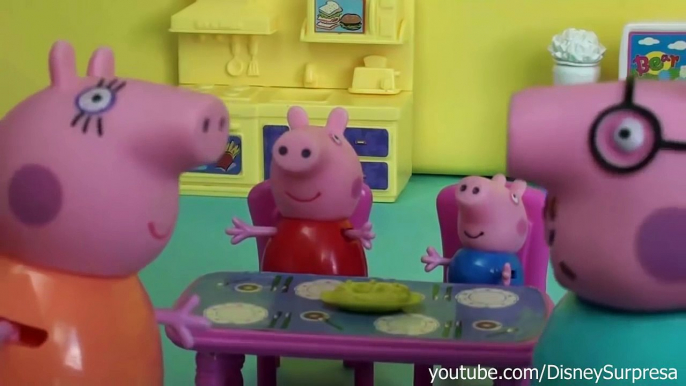 Pig George e Peppa Pig em Férias da Familia Peppa Pig Novelinha em Portugues!!! DisneySurpresa