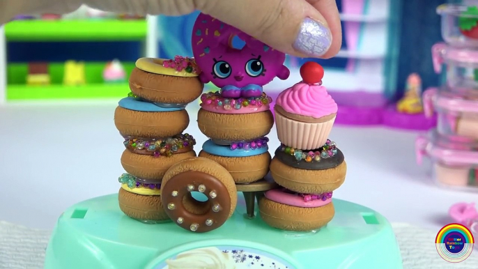 DLISH DONUT SHOPKINS GLITTER GLOBE Make Your Own Icing Sprinkles Beads Cherry On Top + Lippy Lips