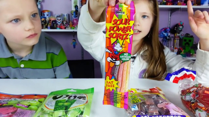 Asian Candy Tasting Challenge! Seaweed Candy? Haw Cheese? Sour Straws?