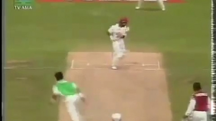 Waqar Younis 2 Wickets On 2 Balls Against West Indies 1992