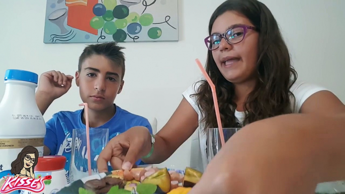 SMOOTHIE CHALLENGE-VOMITARE con un FRULLATO: Giulia Guerra vs Lorenzo