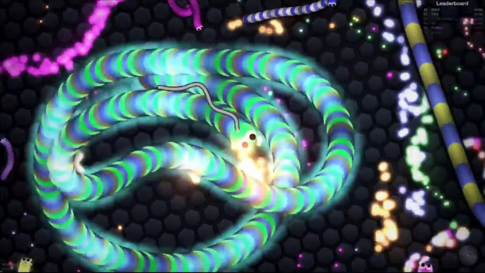 Slither.io BEST DOUBLE REVENGE / ANGRY SNAKE vs 28800 LITTLE SNAKES / BEST MOMENTS EVER