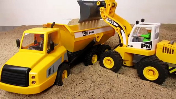 Bagger Kinderfilm deutsch: BRUDER + PLAYMOBIL Bagger Baustelle | Bagger Kinderfilm deutsch