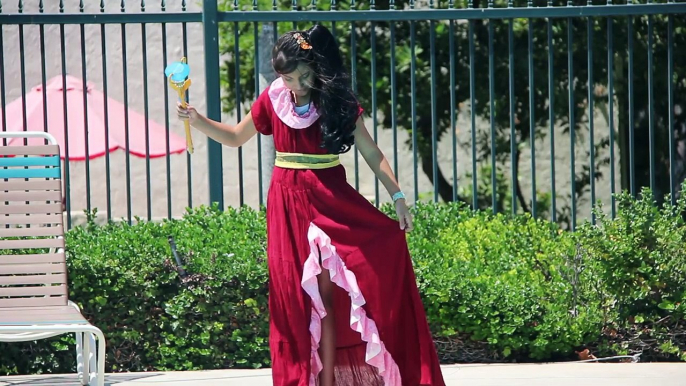 Elena Of Avalor turns into MERMAID Disney Princess Channel Toys Episode Avaloran lullaby playdoh-VoyVBLQMgxI