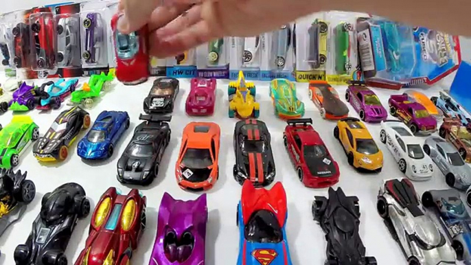 Hot Wheels Coleção de Carrinhos de Brinquedos Completa 2017