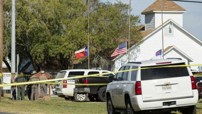 Etats-Unis : 26 morts dans une fusillade dans une église du Texas