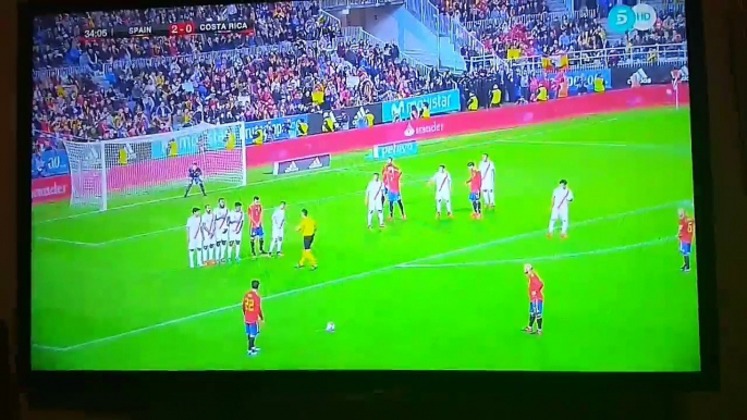 España vs Costa rica 2-0 casi gol de Isco de falta