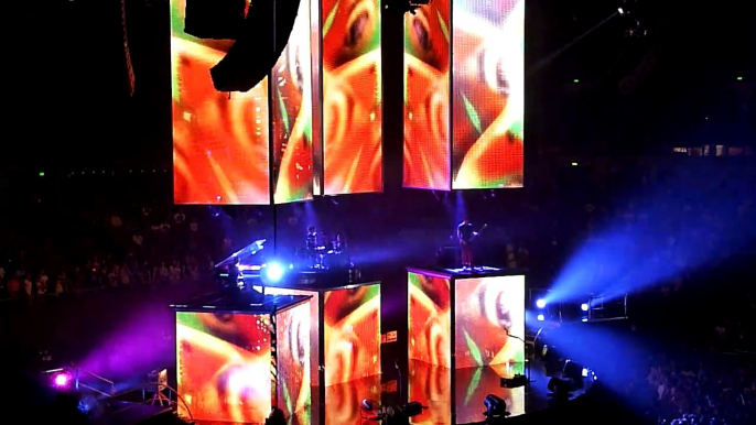 Muse - Feeling Good, Acer Arena, Sydney, NS, Australia  12/10/2013