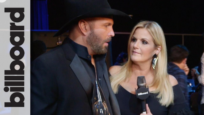 "You Saw Country Music Family At It's Best Tonight" Says Garth Brooks | CMA Awards 2017