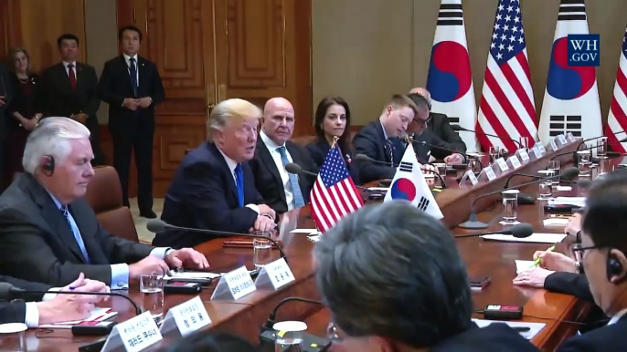 Trump advierte a Corea del Norte "no poner a prueba" a EEUU