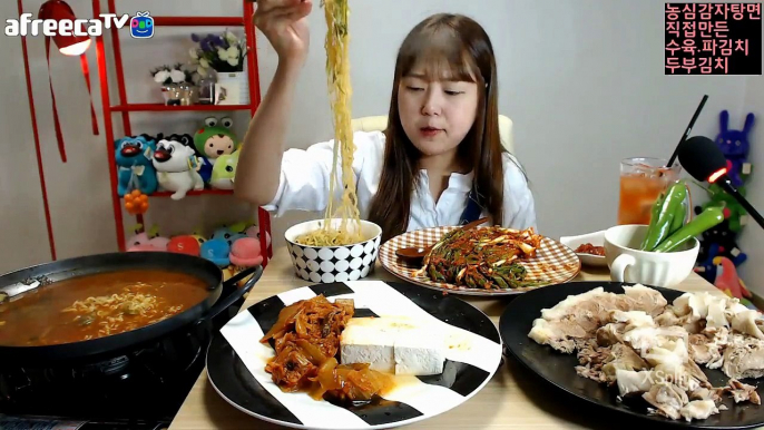 직접만든 파김치와 수육 두부김치 그리고 감자탕면 먹방 mukbang 20170902 볼빨간효닝