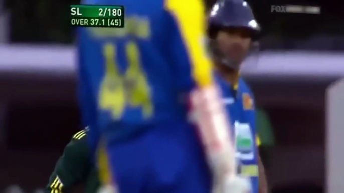 Top 5 Most Funny Missed Run Outs in Cricket History | Missed Run Outs