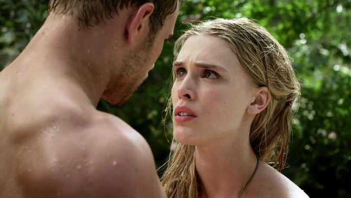 Kellan Lutz And Gaia Weiss Kiss In  The Legend Of Hercules