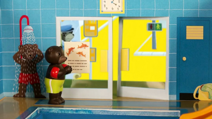 Petit Ours Brun à la piscine - Le stop-motion