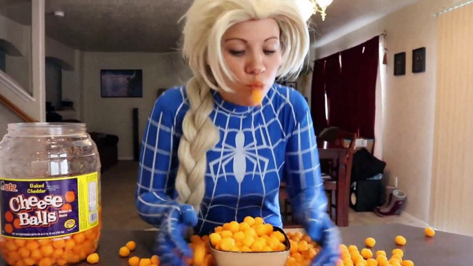 Frozen Elsa vs Venom Girl vs Hulk vs Olaf & Spiderman - Food Fight _ Real Life Superhero Movie | Superheroes | Spiderman | Superman | Frozen Elsa | Joker