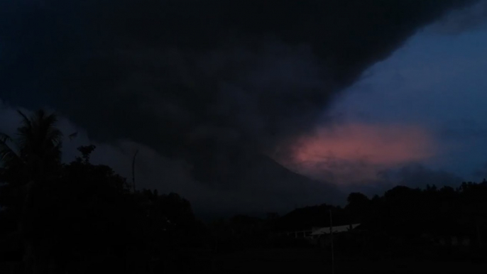 Ash Columns Rise From Agung Volcano Following Second Eruption in a Week