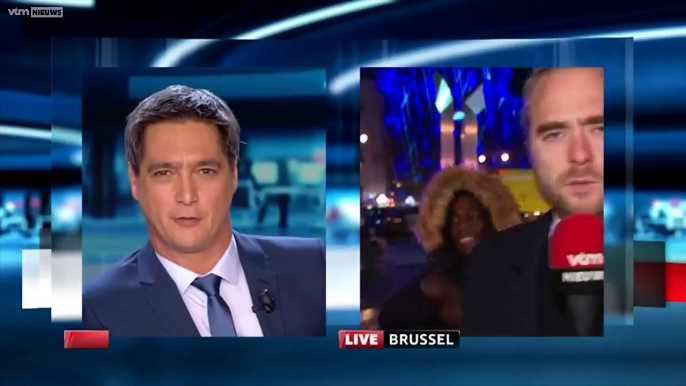 Ce journaliste belge se fait agresser par des jeunes en direct à Bruxelles et se prend une claque