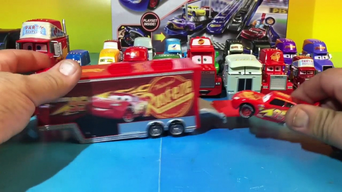 Cars 3 Lightning mcqueen Fabulous transforming mcqueen mack hauler race disney pixar cars