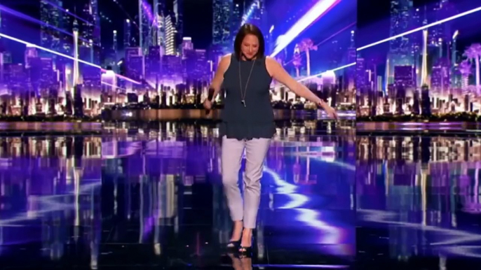 GOT TALENT JUDGES WATER FIGHT! Simon Cowell Vs Mel B on America's Got Talent-LSoFS7p8pRc