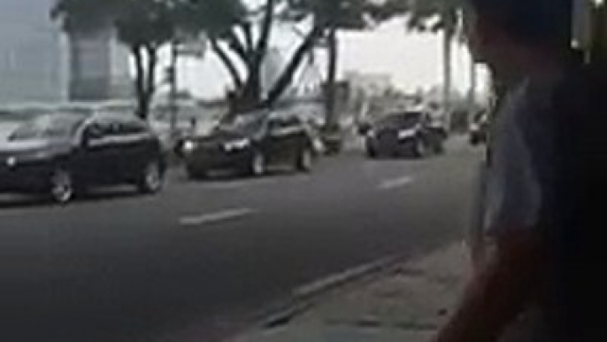 Nữ Ninja bất ngờ xuất hiện, tạt ngang dàn xe phục vụ Hội Nghị APEC tại Đà Nẵng