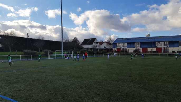 U13 D1  --  JOUY le MOUTIERS FC 2  --  Sauvetage d'Aimen et Barre de Jouy le Moutiers - vidéo 1