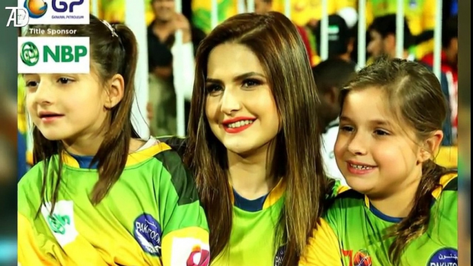 Zareen Khan Dance - Pashto Song - Shahid Afridi - T10 Cricket League - Pakhtoon Team