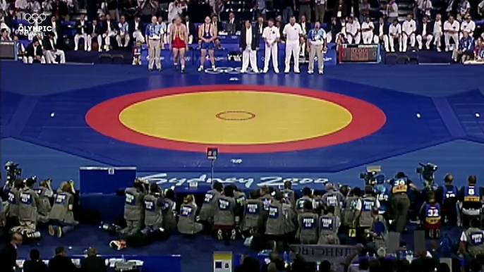 Gardner shocks Russian Wrestling-Legend Karelin to Win Gold _ Throwback Thursday-bpHDrQCuxxw