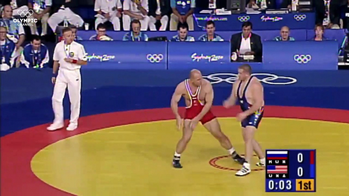 Gardner shocks Russian Wrestling-Legend Karelin to Win Gold _ Throwback Thursday-bpHDrQC