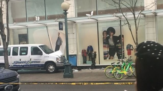 Several Injured as Van Jumps Curb, Hits Building in Downtown Seattle