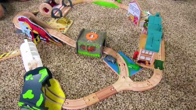 Fun Toy Trains for Kids _ THOMAS AND FRIENDS DRAGON CRANE! Thomas Train with Brio V