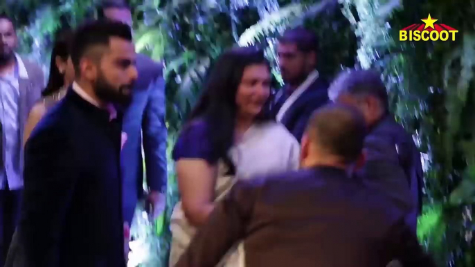CUTE Video- Virat Kohli Anushka Sharma Dancing At Their WEDDING Reception In Mumbai