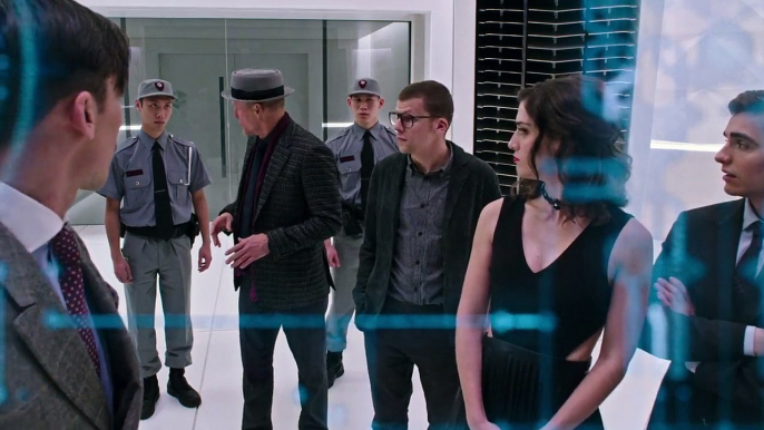 Now You See Me 2 'Best Stealing Scene In The Movie' #CardTrickScene