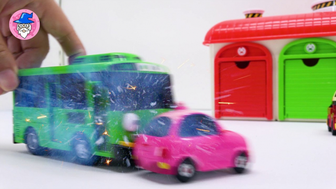 Little bus TAYO & Robocar Poli Color slime transformation, color play for children