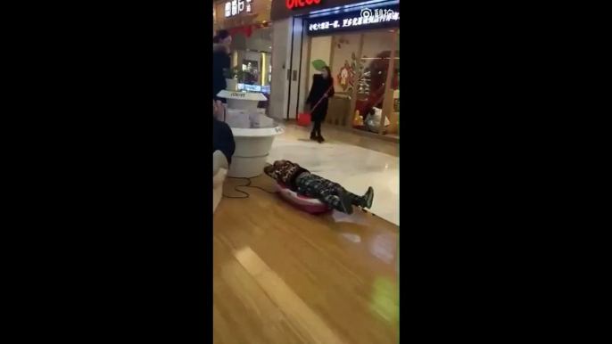 Kid Yelling On A Vibration Machine - Baby, I'm just gonna shake, shake, shake, shake, shake